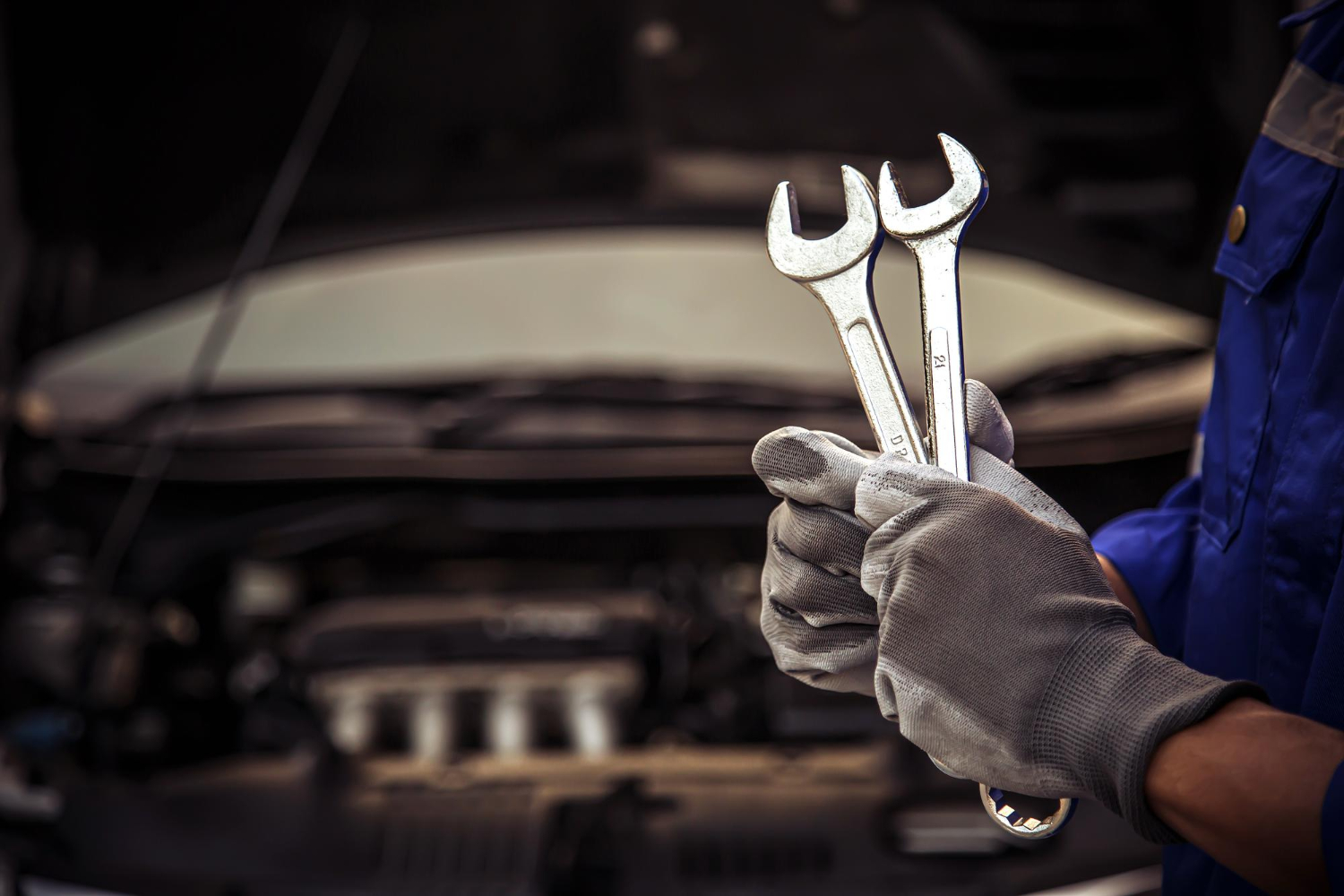 Grafická ilustrácia premeny autoservisu na prémiovú značku